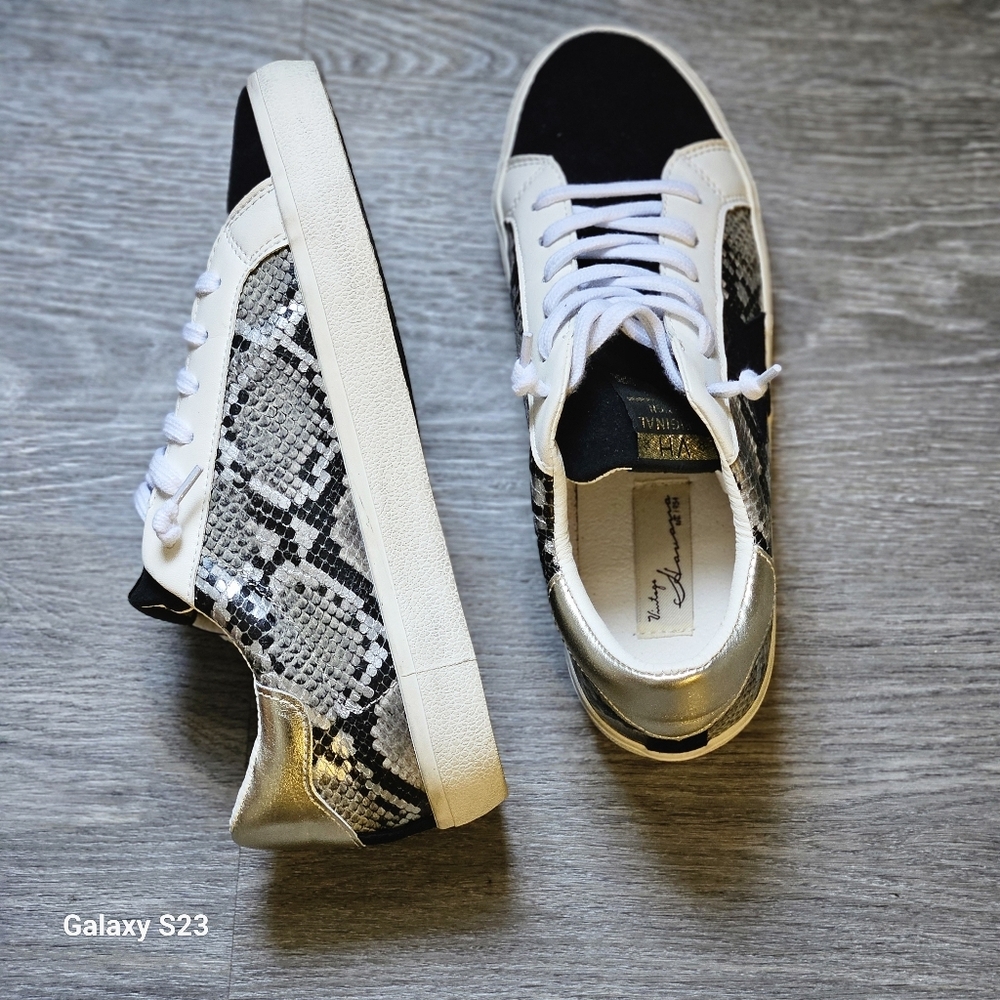 Vintage Property Sneakers Slip-on Walking Shoes Animal Print Women 8.5